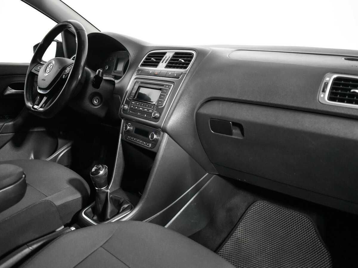 Купить Volkswagen Polo, 2017, 247 721 км, фото №9
