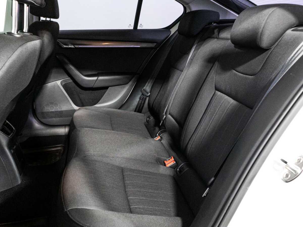 Купить Skoda Octavia, 2017, 119 479 км, фото №10