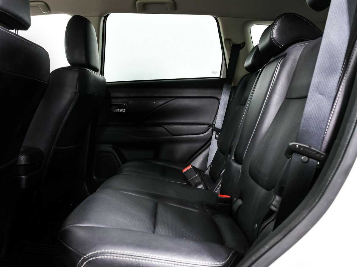 Купить Mitsubishi Outlander, 2017, 108 414 км, фото №13