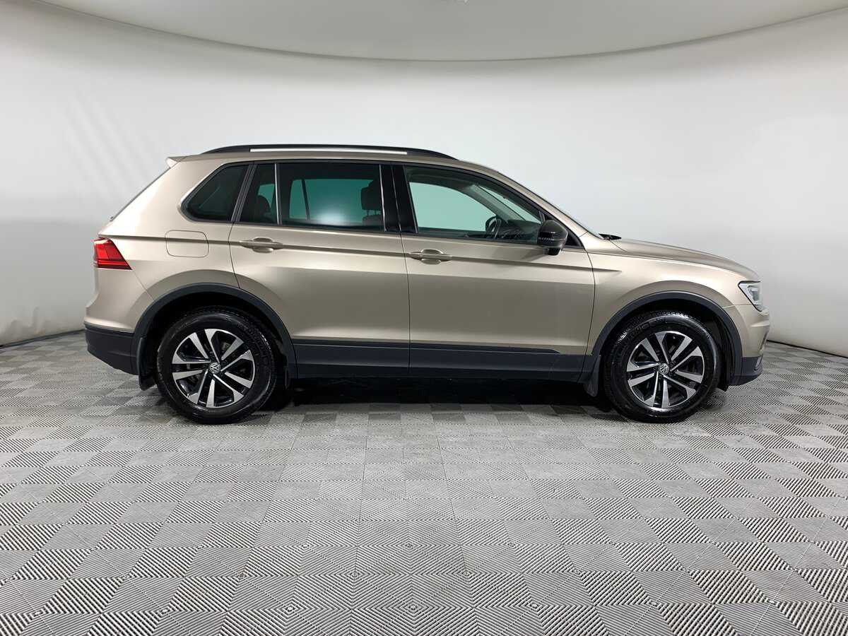 Купить Volkswagen Tiguan, 2019, 90 506 км, фото №4