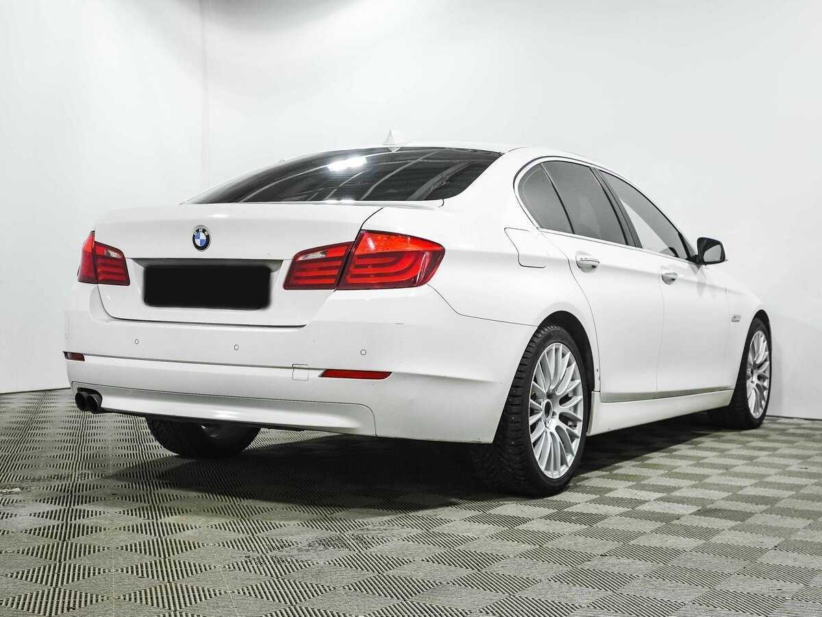 Купить BMW 5 серии 520i, 2013, 213 136 км, фото №4