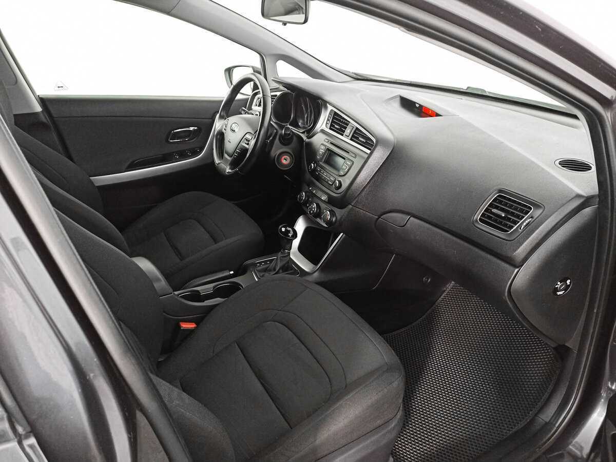 Купить Kia Ceed, 2017, 98 302 км, фото №9
