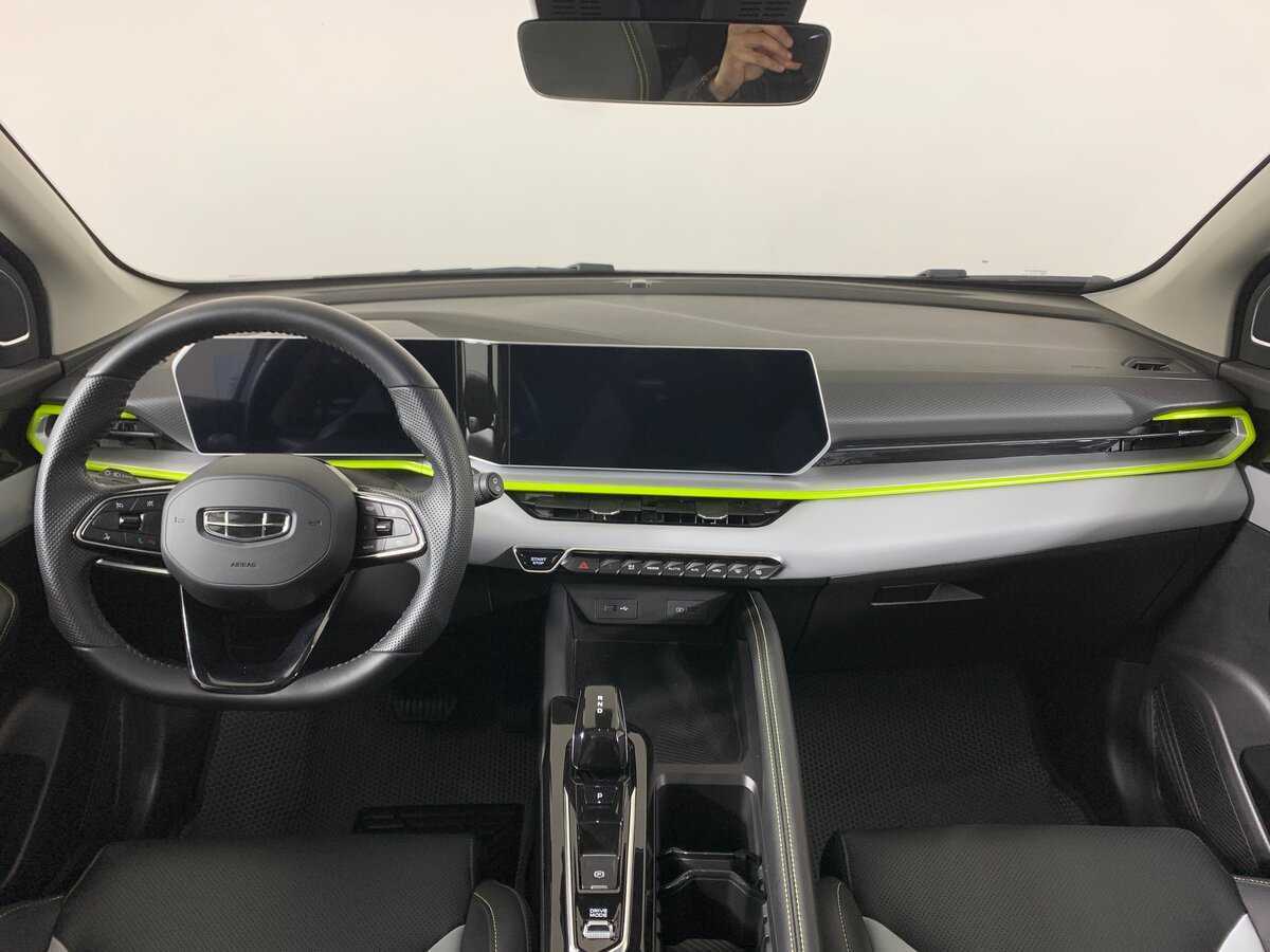 Купить Geely Coolray, 2023, 17 847 км, фото №13