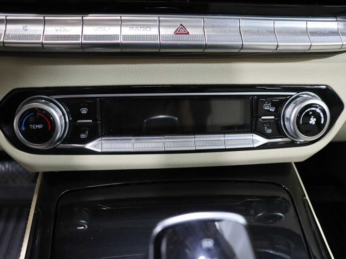 Купить FAW Bestune T77, 2023, 29 991 км, фото №20