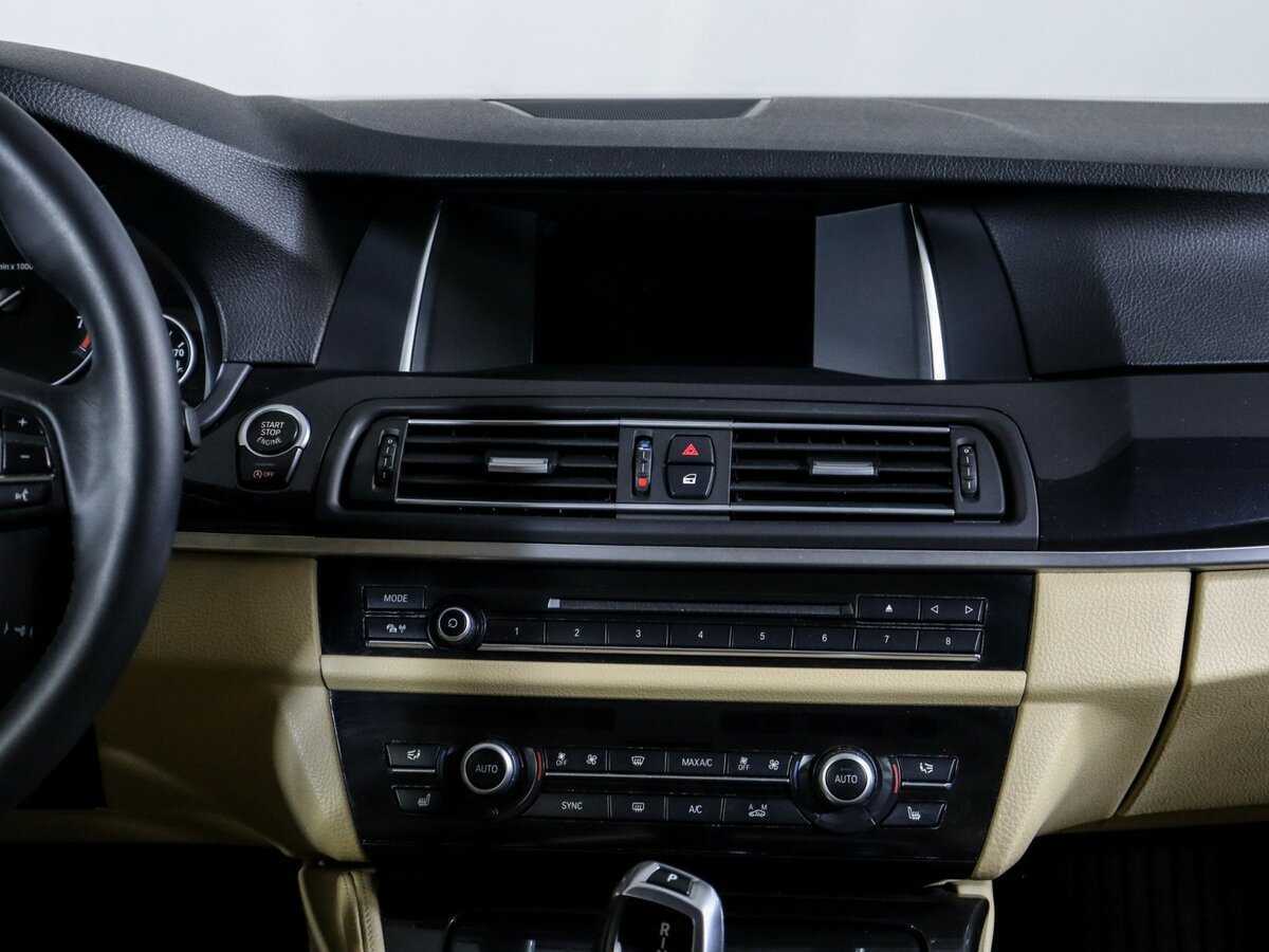 Купить BMW 5 серии 528i xDrive, 2013, 212 309 км, фото №13