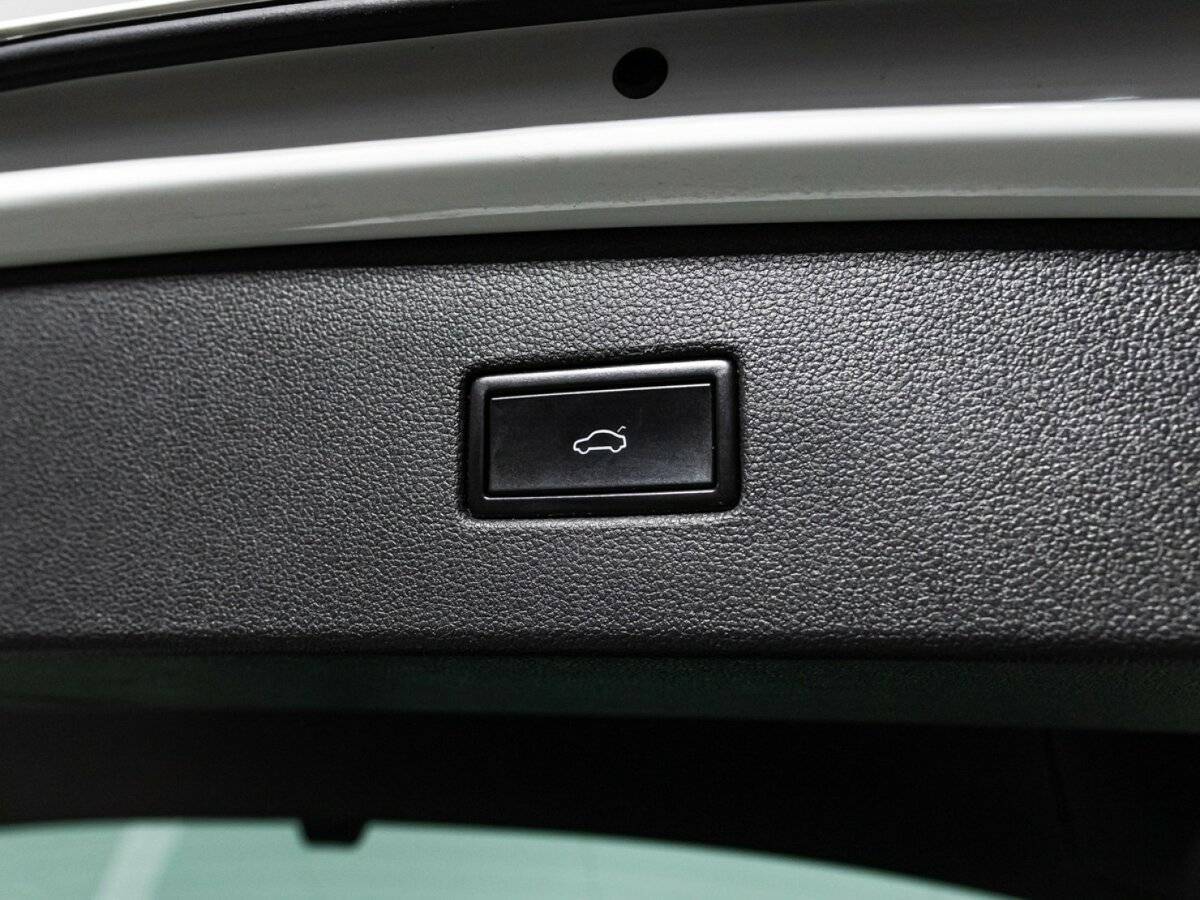 Купить Volkswagen Tiguan, 2018, 131 515 км, фото №16