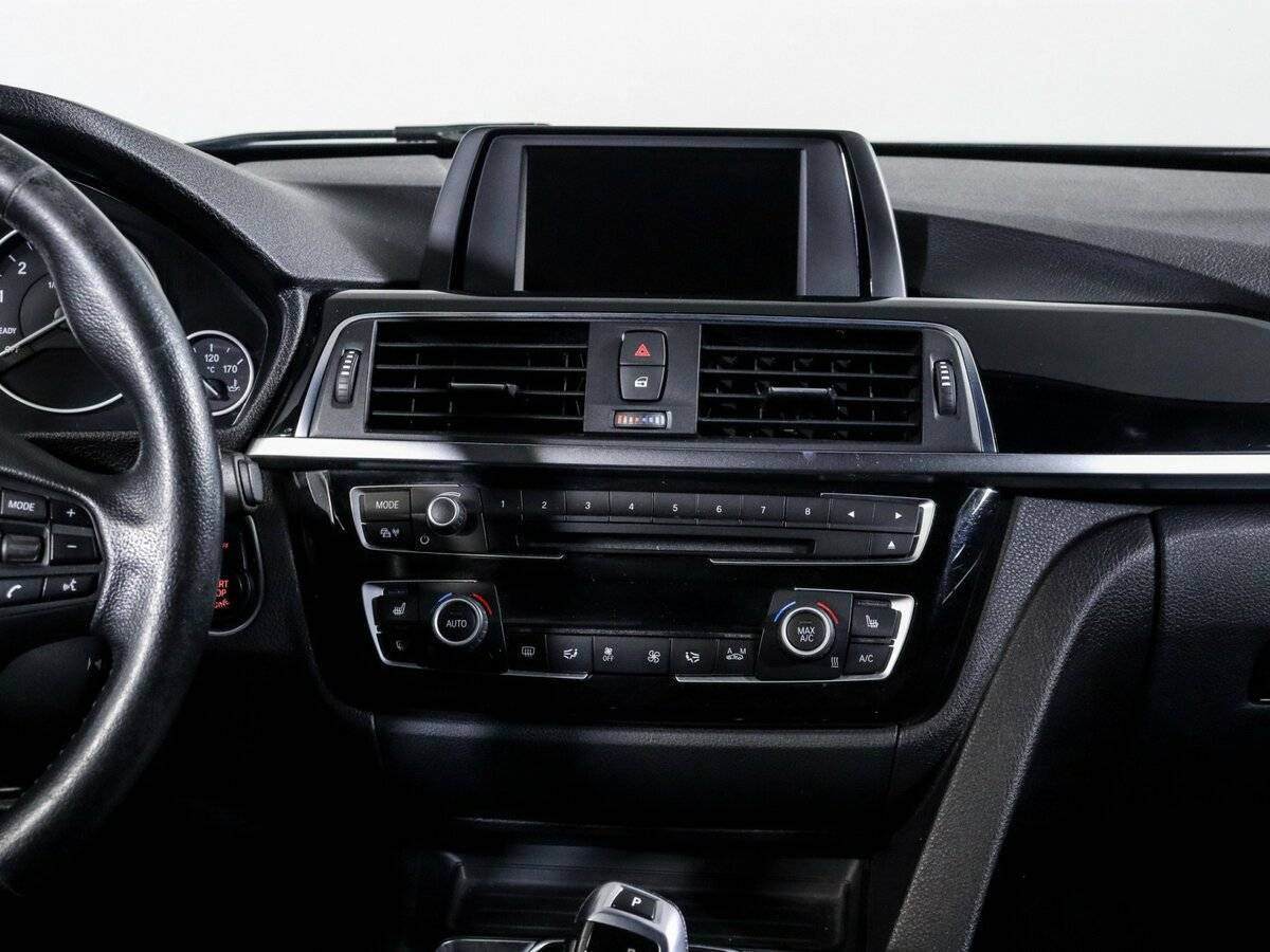 Купить BMW 3 серии 318i, 2016, 195 711 км, фото №13