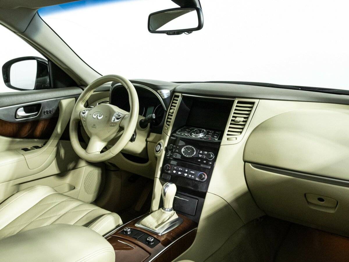 Купить Infiniti FX30d, 2012, 132 395 км, фото №9