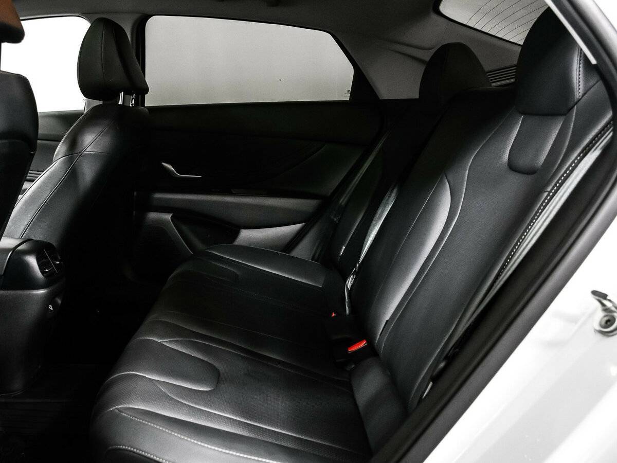 Купить Hyundai Elantra, 2023, 38 900 км, фото №12