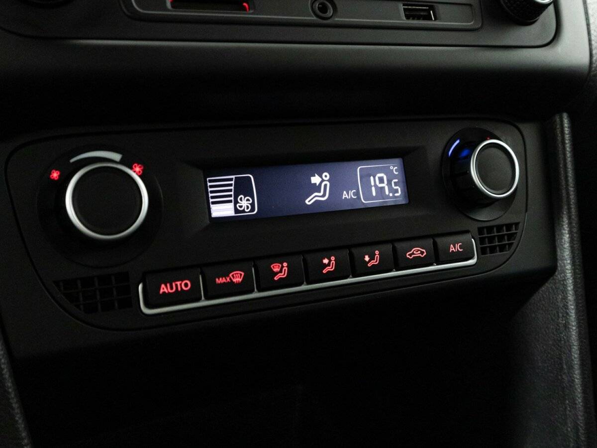 Купить Volkswagen Polo, 2017, 119 057 км, фото №15