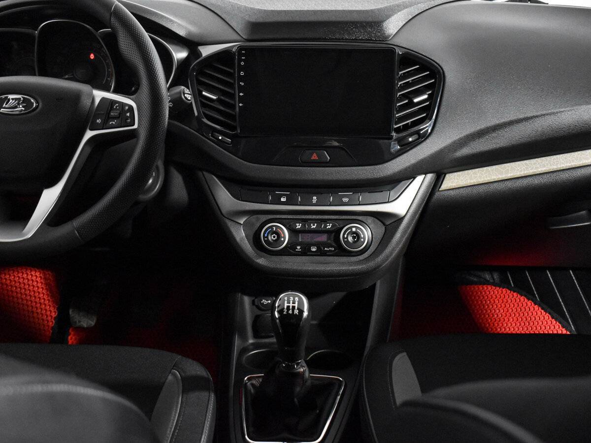 Купить Lada (ВАЗ) Vesta SW, 2018, 106 395 км, фото №12