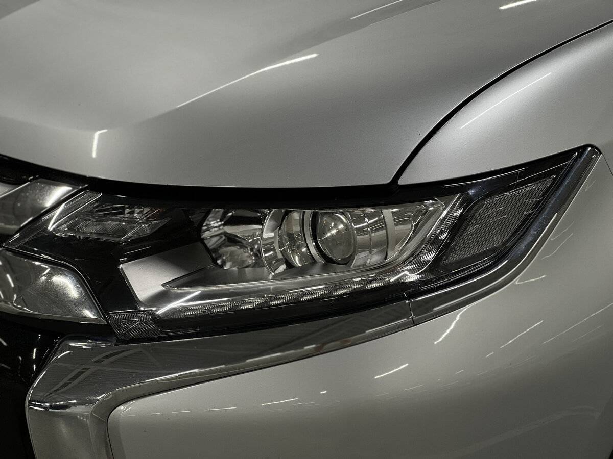 Купить Mitsubishi Outlander, 2017, 107 670 км, фото №17