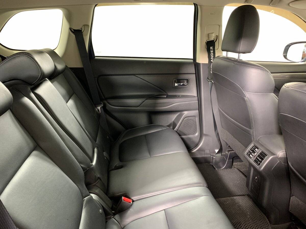 Купить Mitsubishi Outlander, 2020, 93 415 км, фото №17