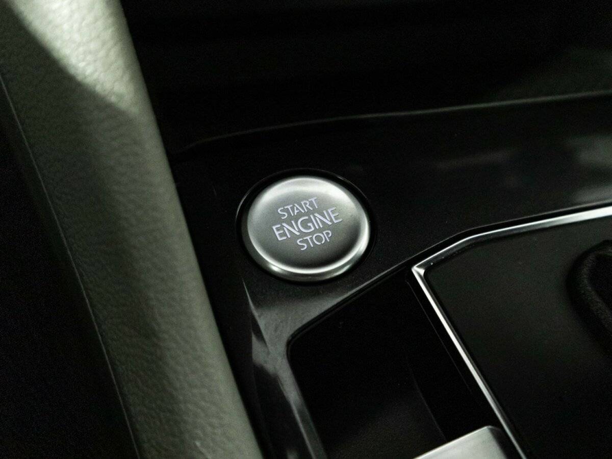 Купить Volkswagen Tiguan, 2018, 136 888 км, фото №19