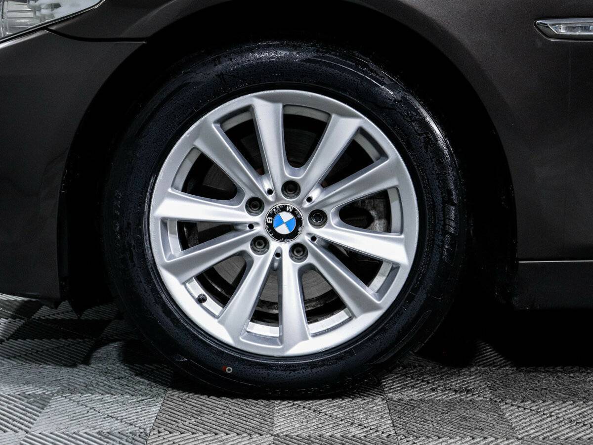 Купить BMW 5 серии 528i, 2012, 266 386 км, фото №15