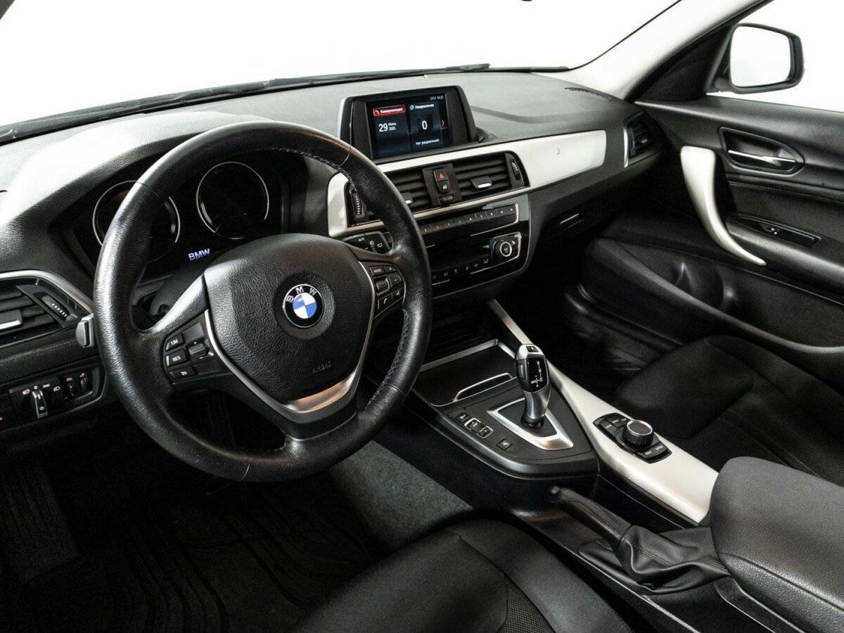 Купить BMW 1 серии 118i, 2018, 108 849 км, фото №11