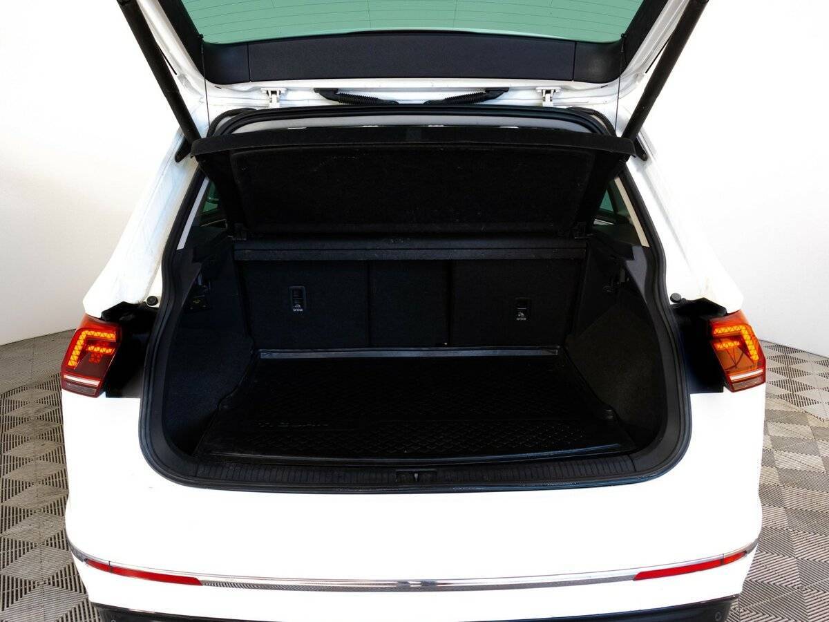 Купить Volkswagen Tiguan, 2017, 214 699 км, фото №25