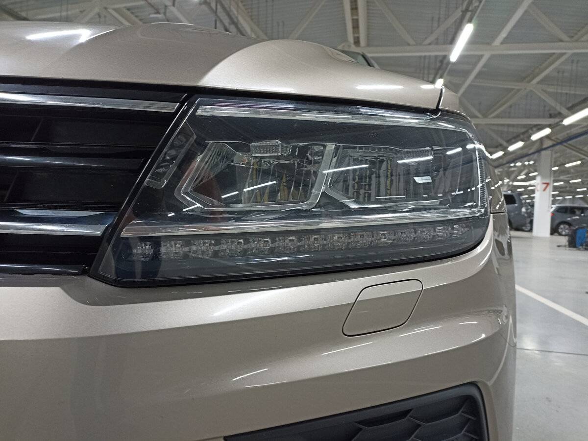 Купить Volkswagen Tiguan, 2017, 203 201 км, фото №17