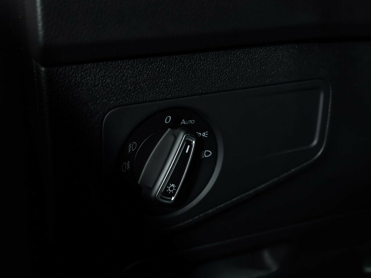 Купить Volkswagen Tiguan II, 2017, 184 995 км, фото №13
