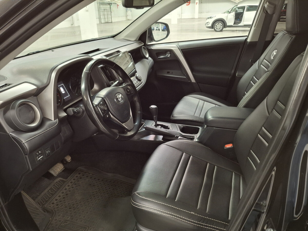 Купить Toyota RAV4 IV (XA40) Рестайлинг, 2019, 81 575 км, фото №16