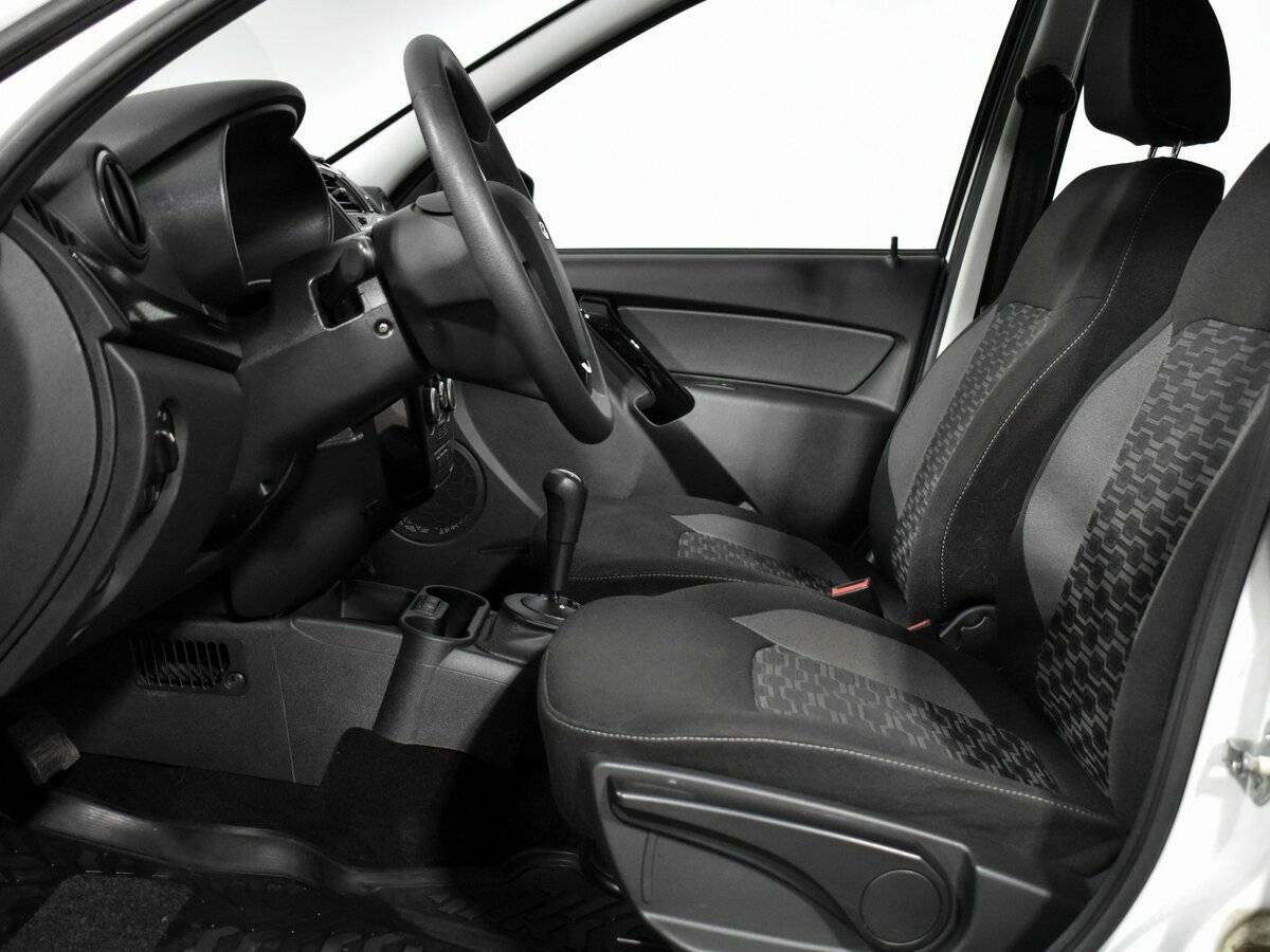 Купить Lada (ВАЗ) Granta Cross I Рестайлинг, 2019, 29 714 км, фото №10