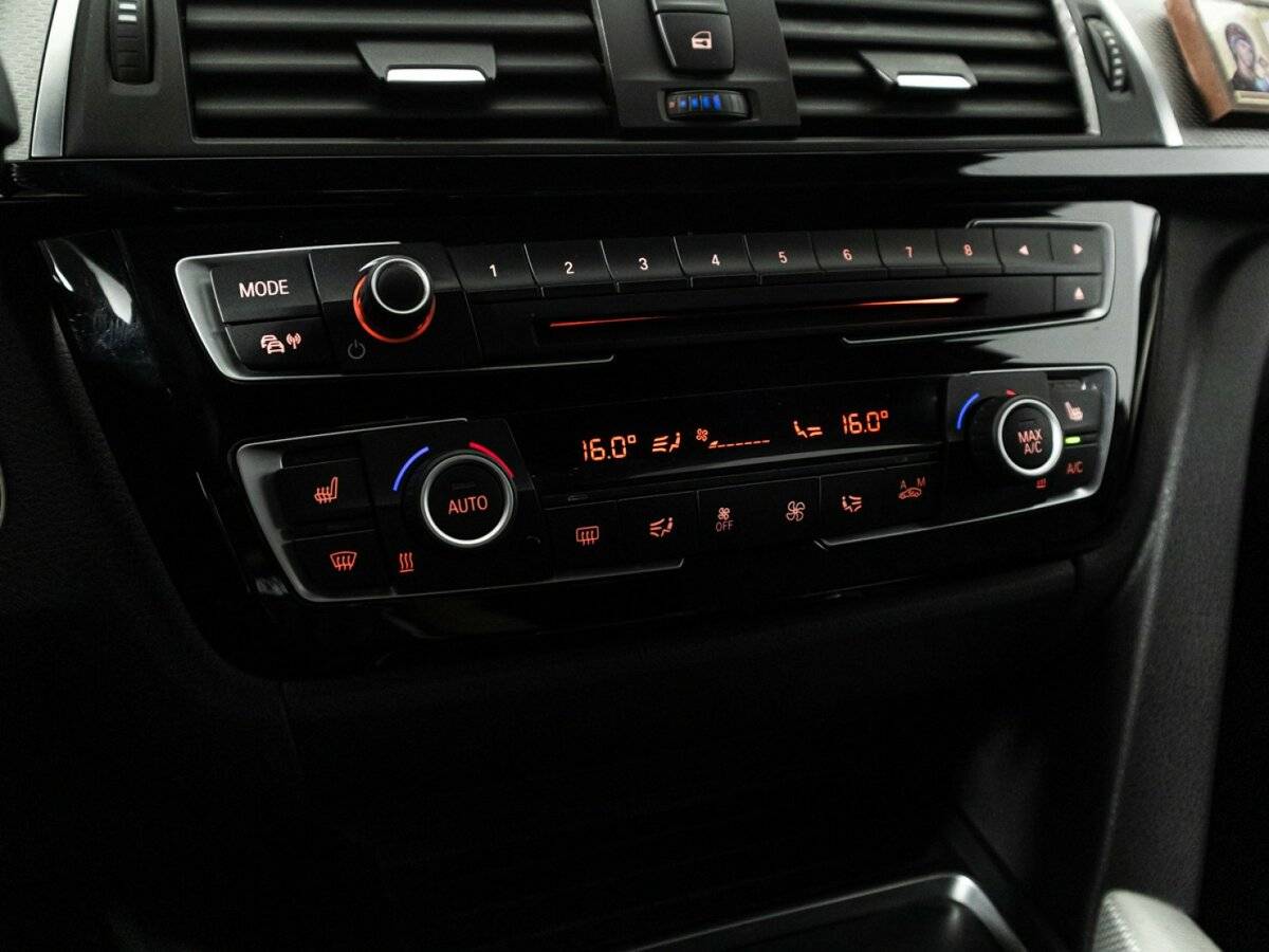 Купить BMW 3 серии 320i xDrive VI (F3x) Рестайлинг, 2016, 127 372 км, фото №17