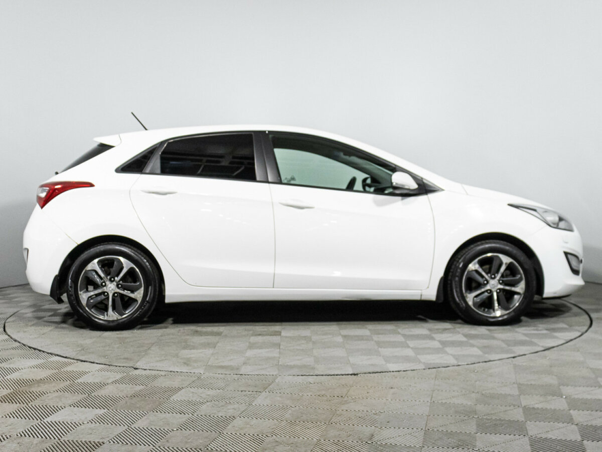 Купить Hyundai i30 II Рестайлинг, 2015, 94 144 км, фото №4
