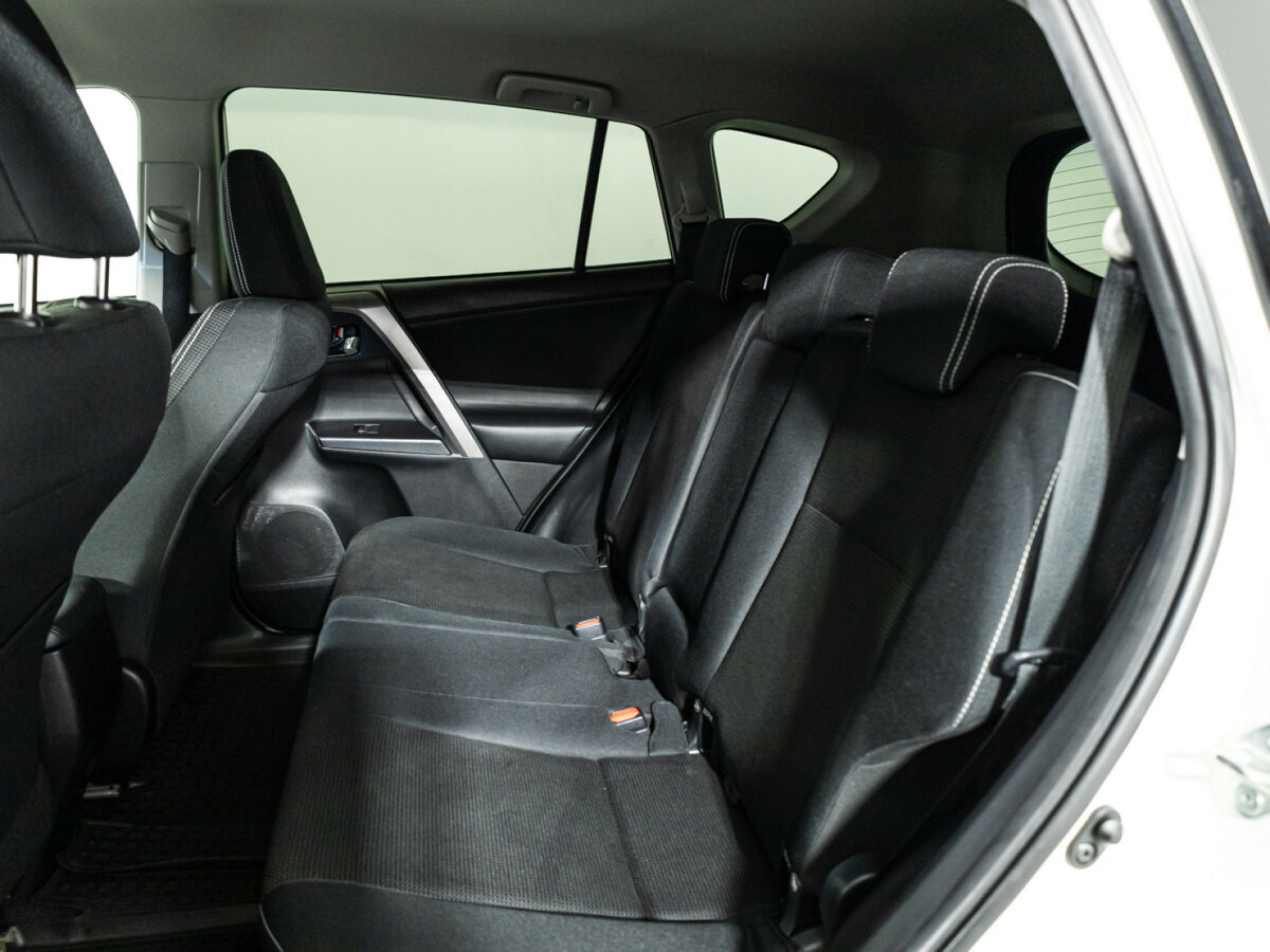 Купить Toyota RAV4 IV (XA40) Рестайлинг, 2016, 187 104 км, фото №8