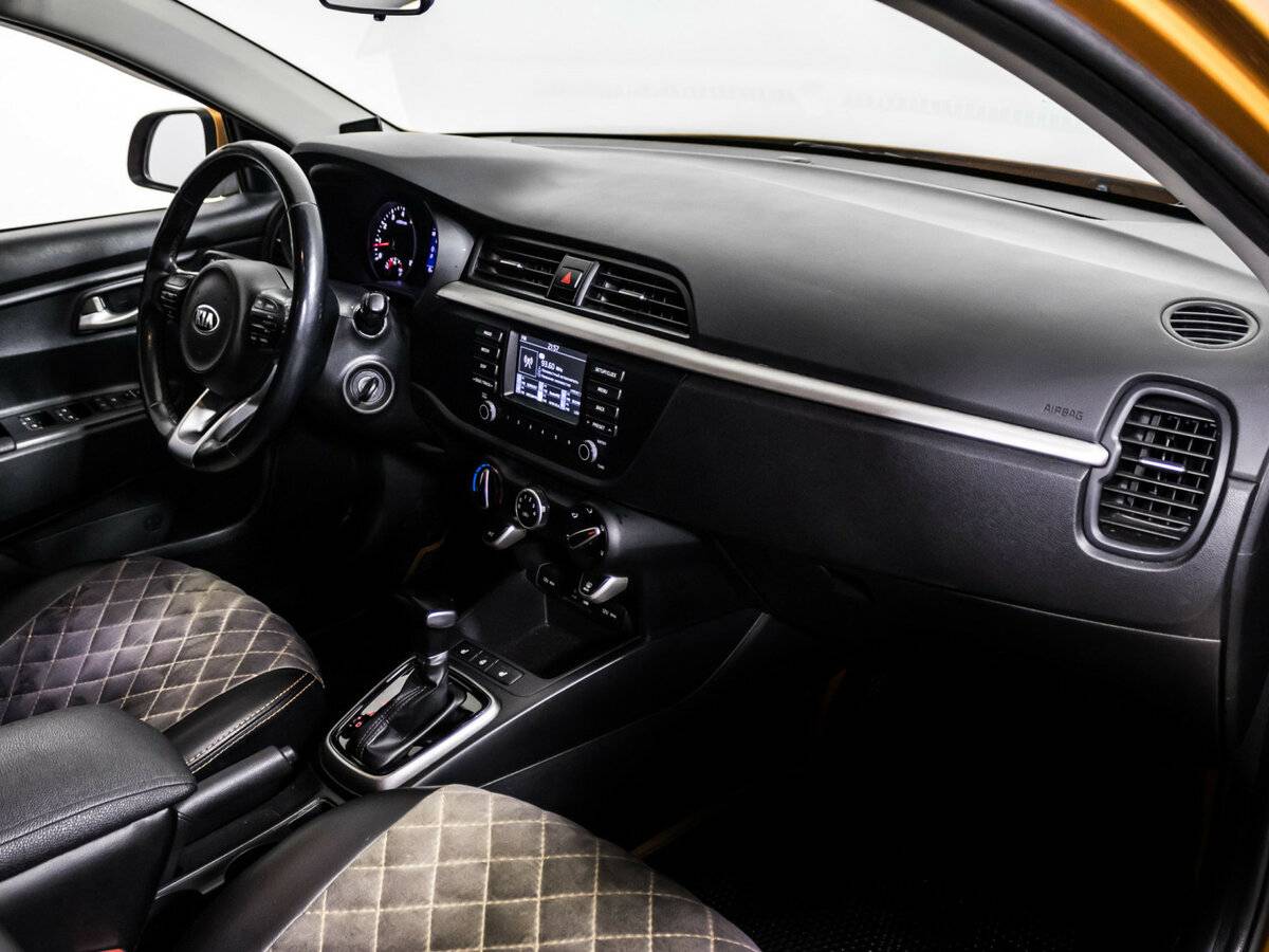 Купить Kia Rio IV, 2017, 128 242 км, фото №11