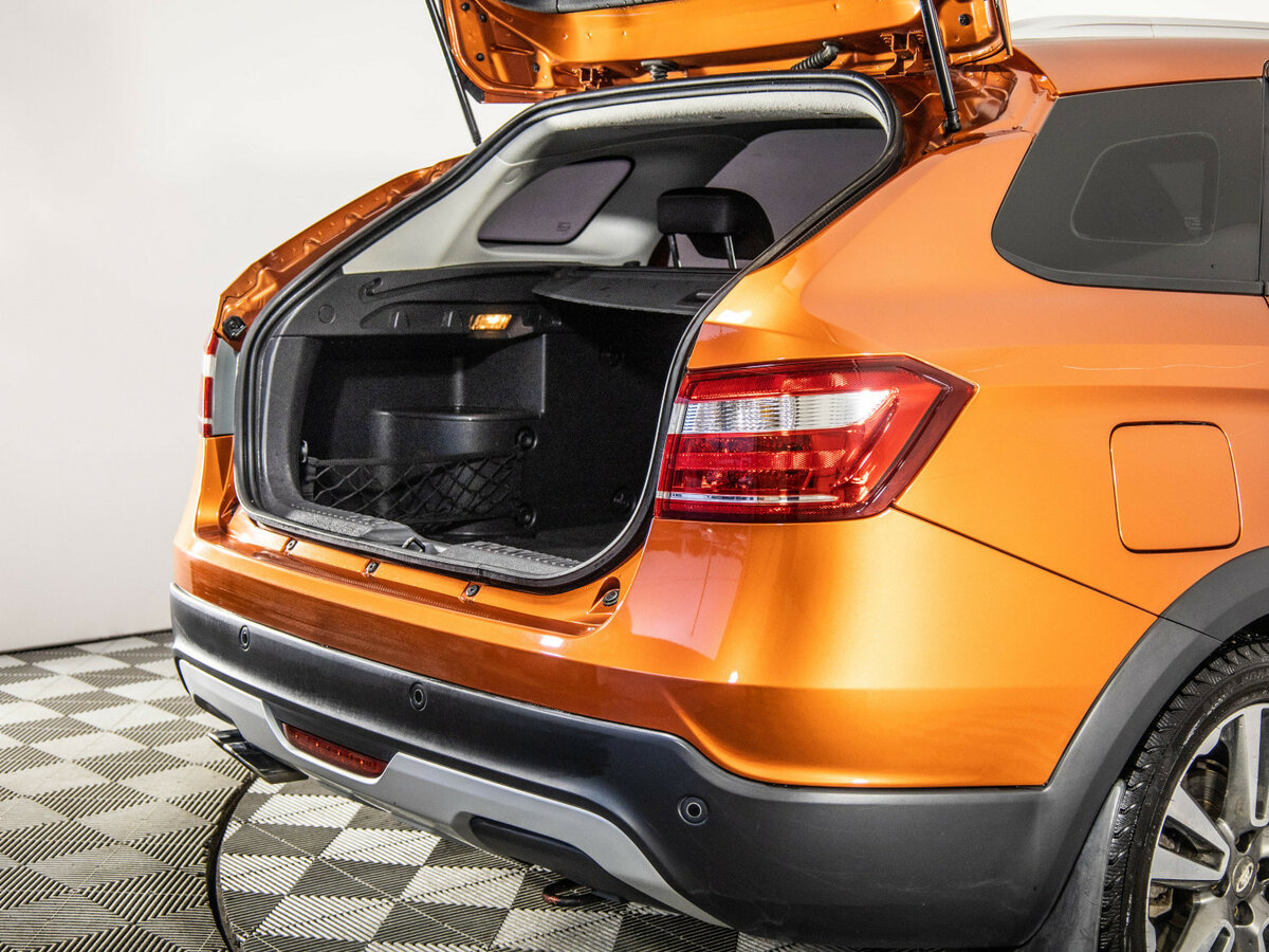 Купить Lada (ВАЗ) Vesta SW I, 2019, 75 918 км, фото №9