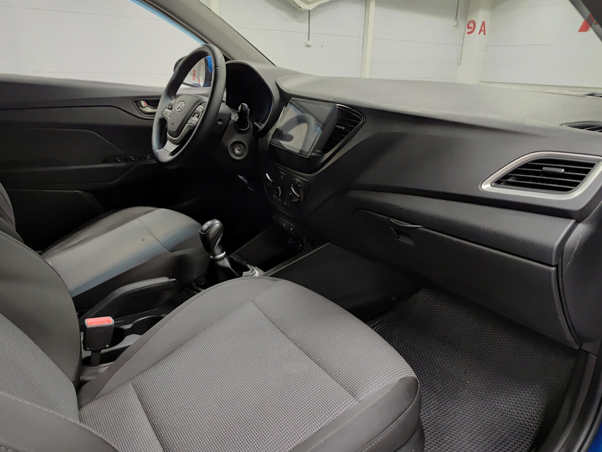 Купить Hyundai Solaris II, 2017, 158 214 км, фото №11