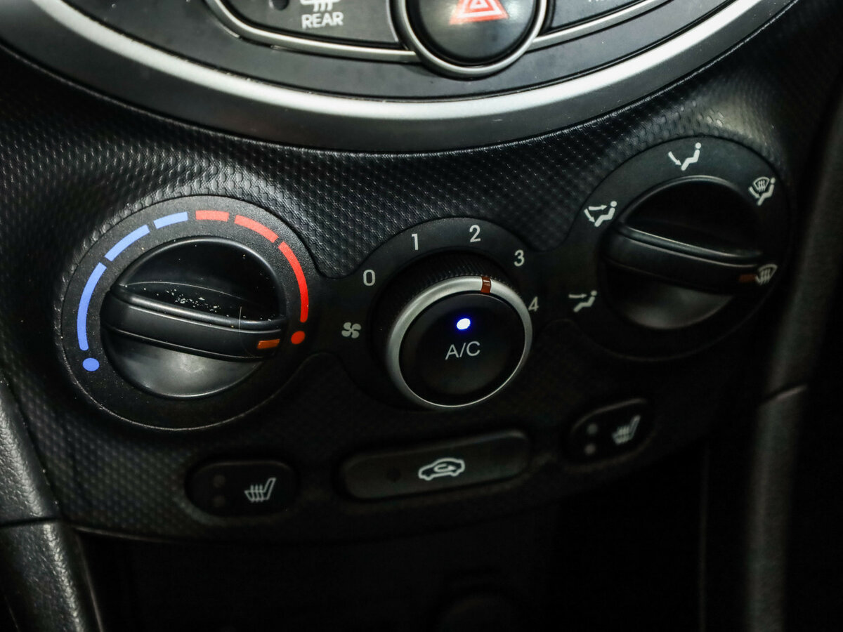 Купить Hyundai Solaris I, 2013, 148 193 км, фото №16