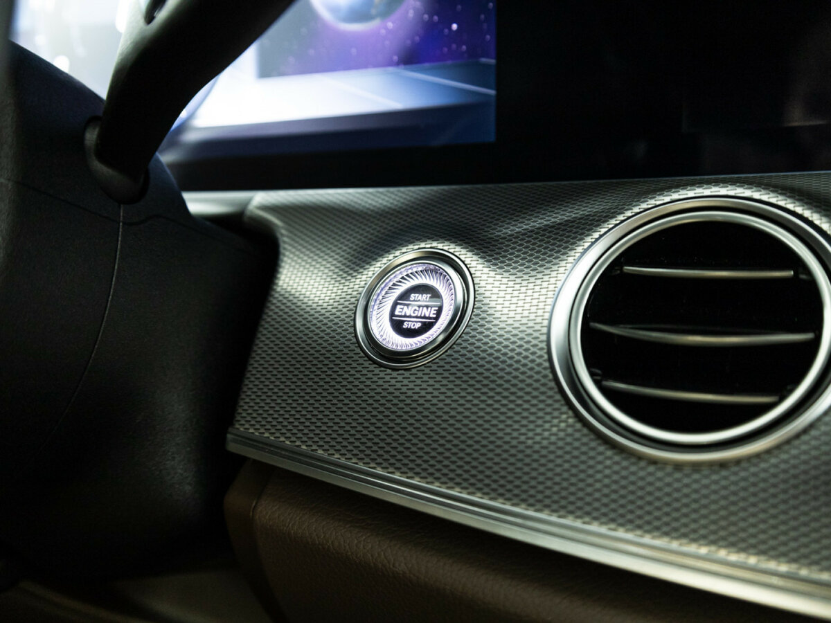 Купить Mercedes-Benz E-Класс 200 d V (W213, S213, C238), 2019, 123 769 км, фото №21