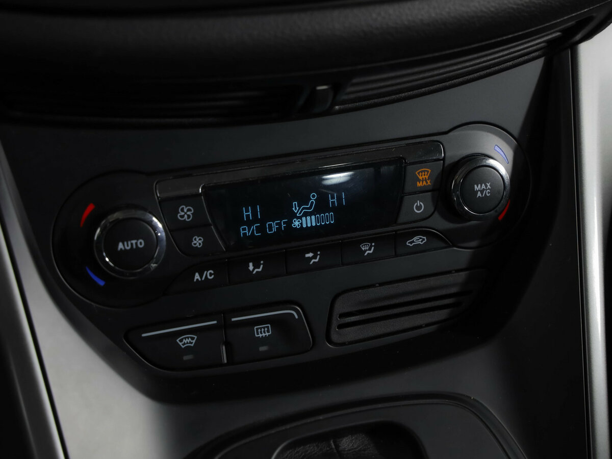 Купить Ford Kuga II, 2015, 140 587 км, фото №19